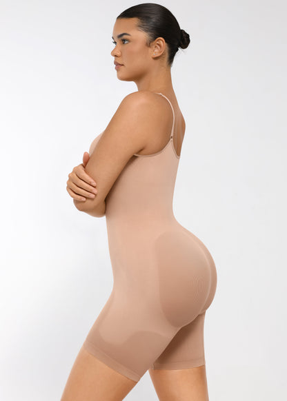 Ventre plat. Fesses galbées. Confiance instantanée!